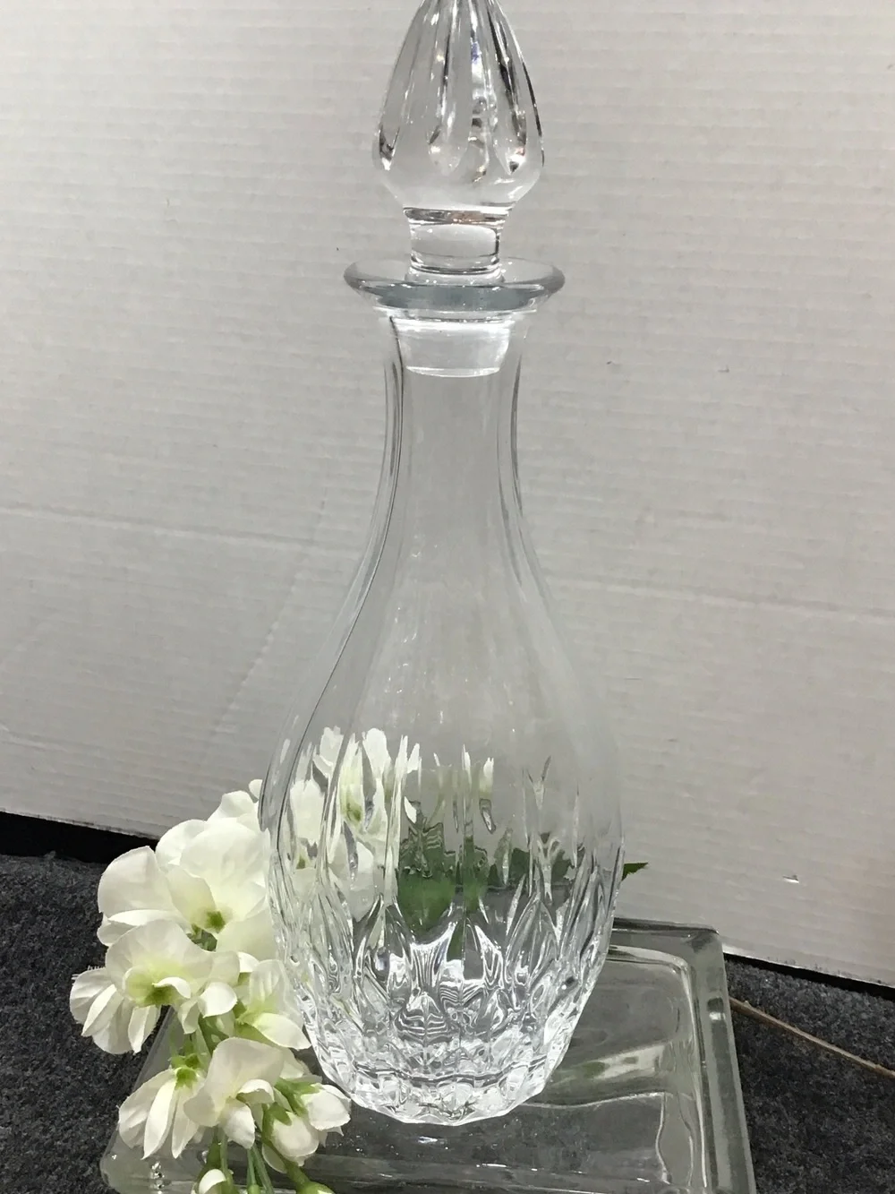Vintage MCM Clear Glass Crystal teardrop Decanter with faceted flame Stopper